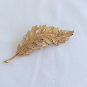 Vintage Coro Gold Tone Textured Leaf Brooch Pin - Mid Century